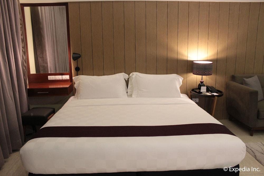 One Vittoria Hotel Виган Экстерьер фото