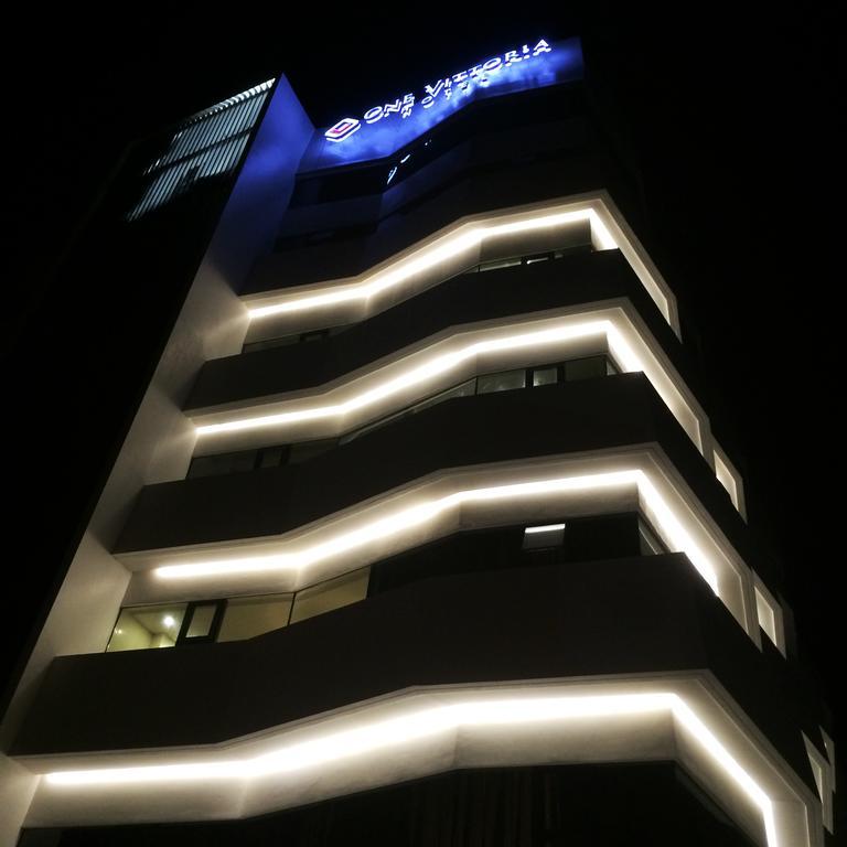 One Vittoria Hotel Виган Экстерьер фото